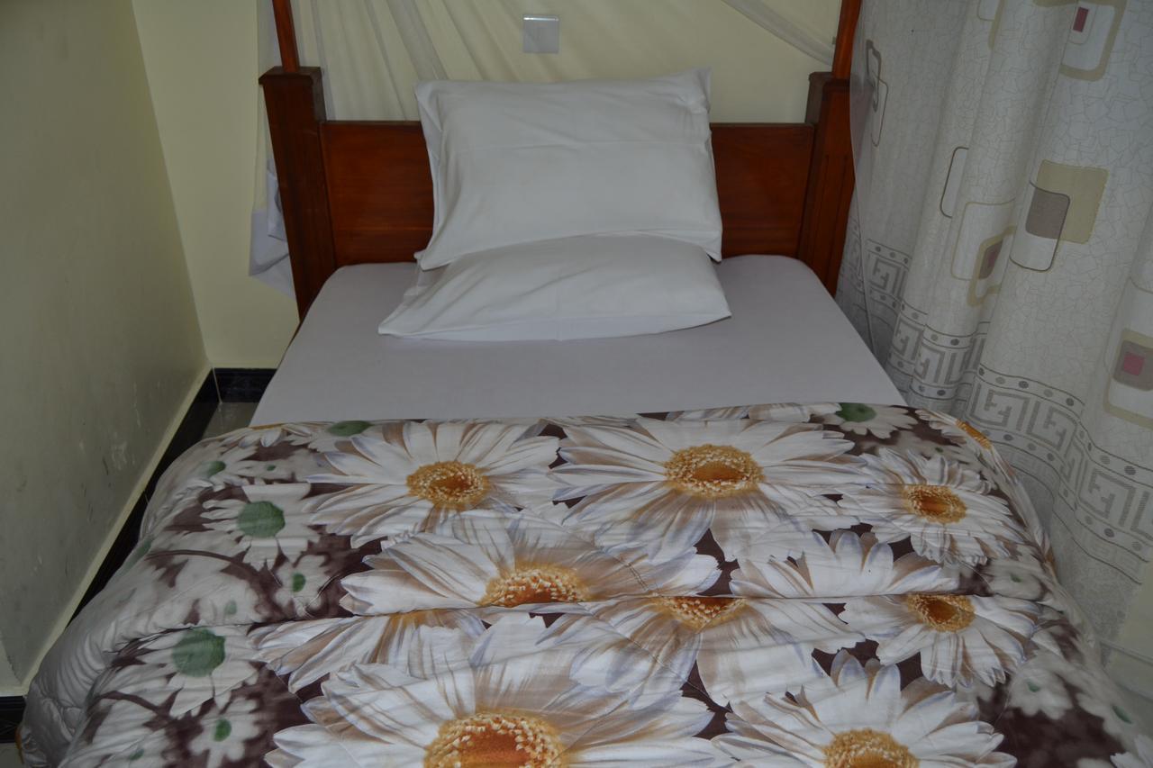 Barcelona Lodge Bagamoyo Extérieur photo