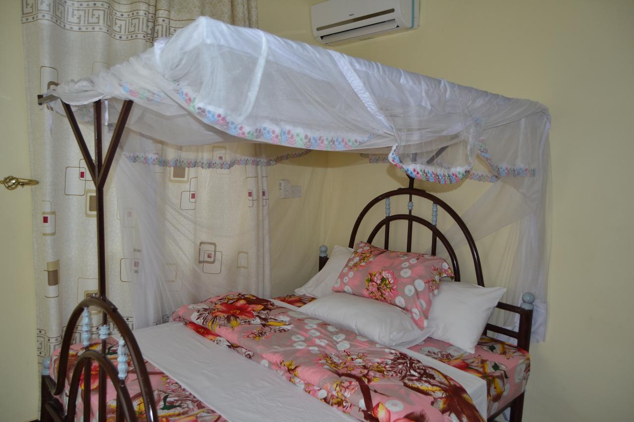 Barcelona Lodge Bagamoyo Extérieur photo
